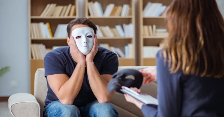 a person wearing a mask representing Narcissistic Triangulation in relationships